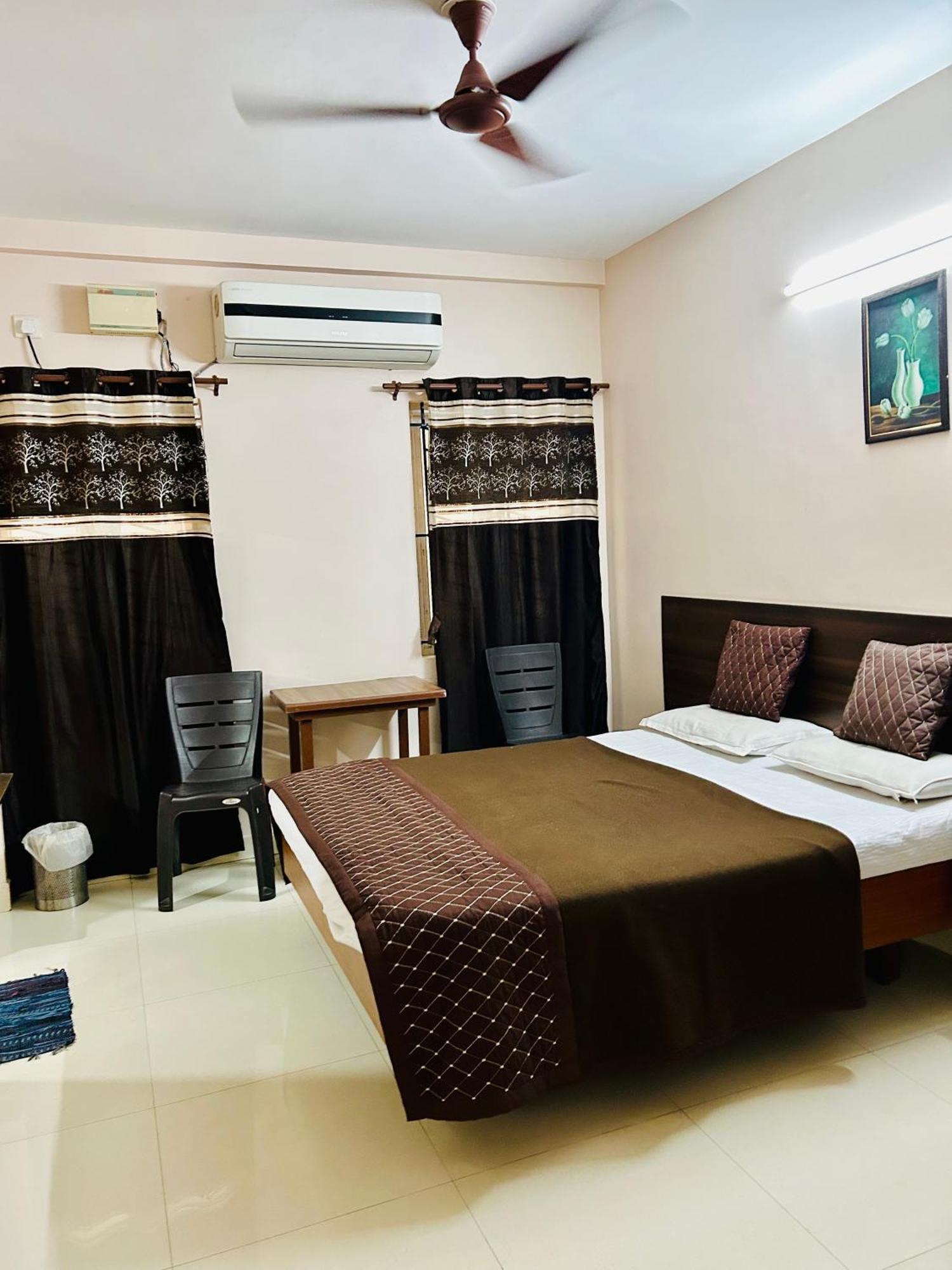 Hotel Jothi Coimbatore Exteriör bild