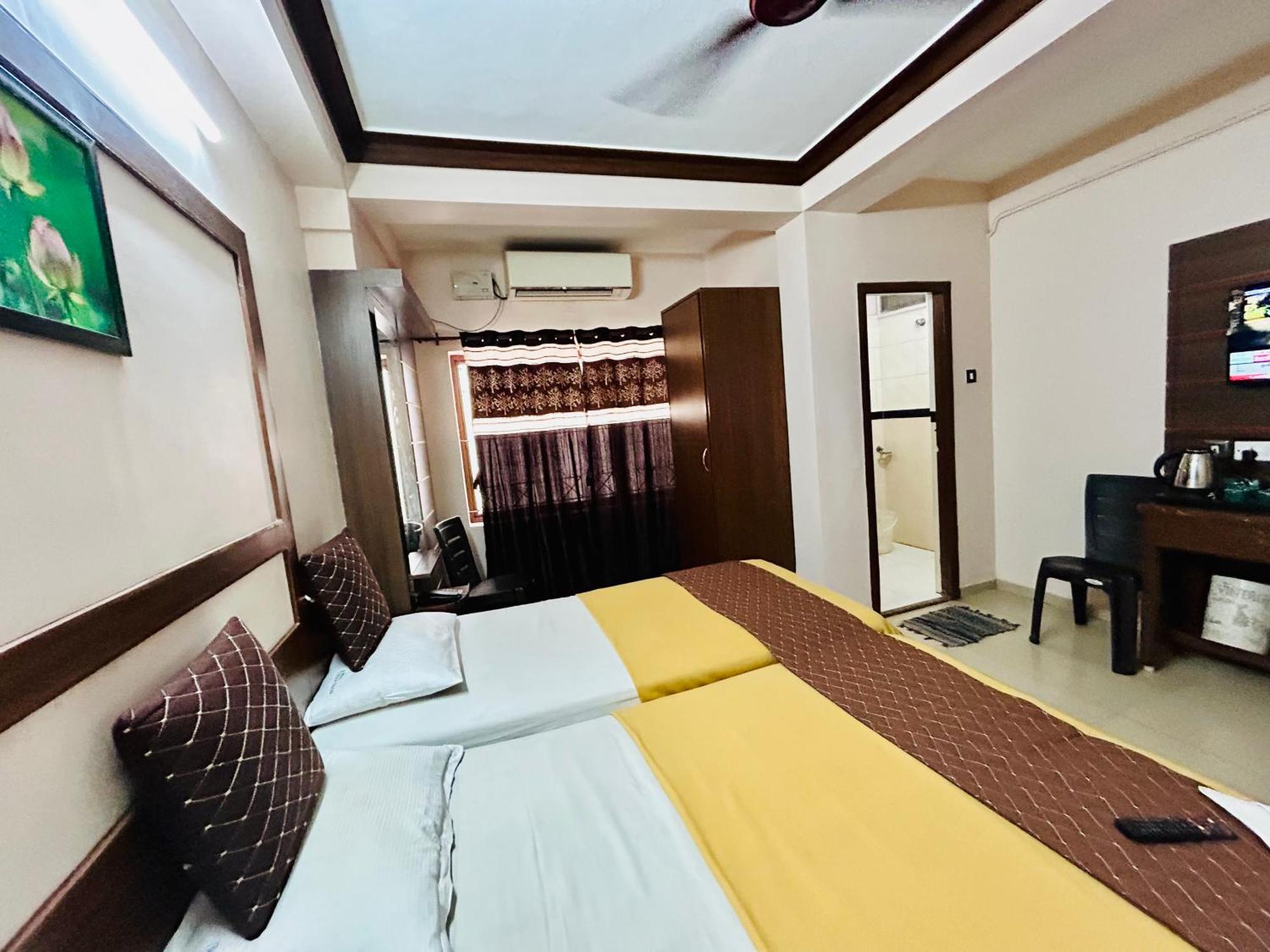 Hotel Jothi Coimbatore Exteriör bild