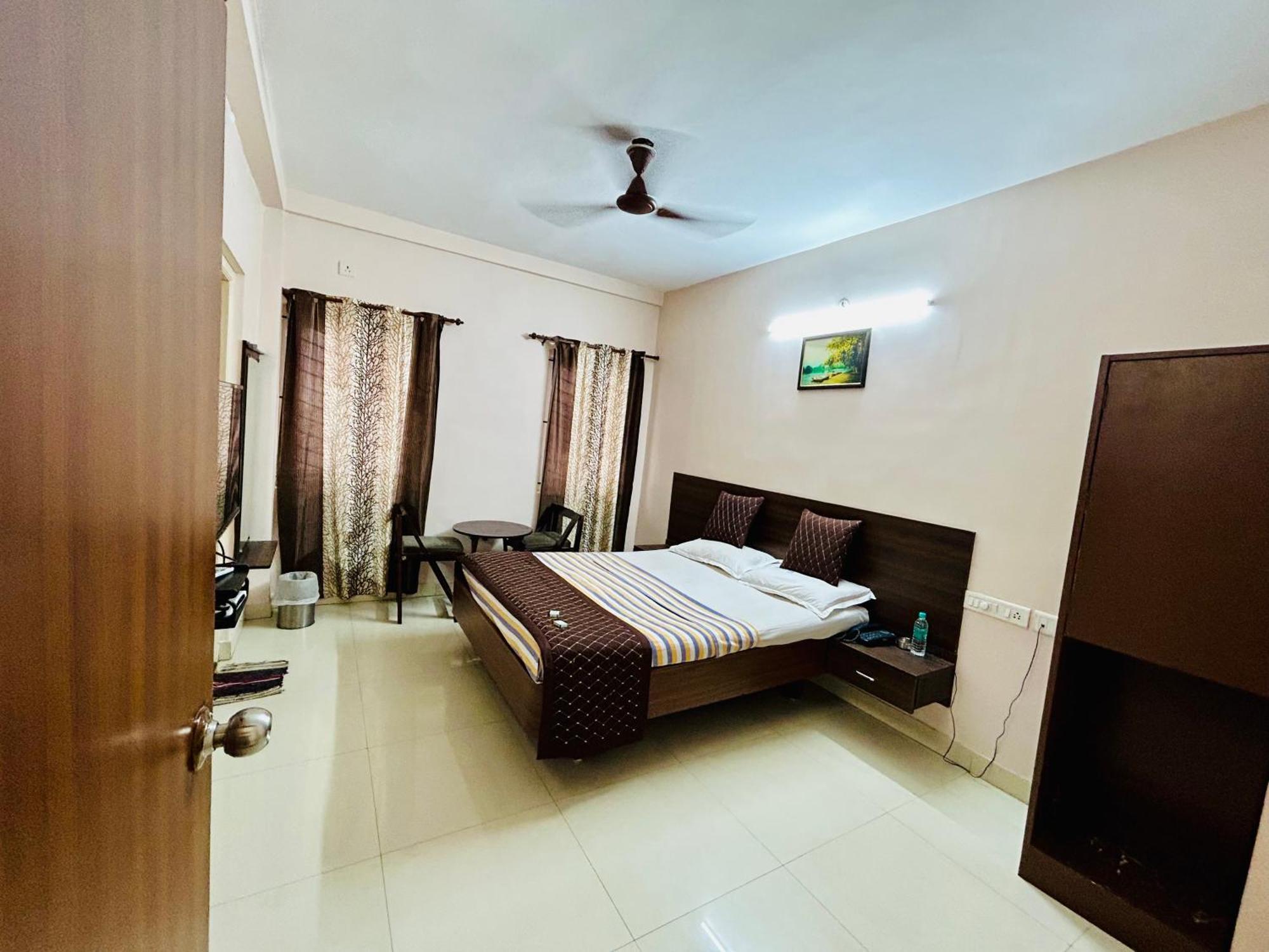Hotel Jothi Coimbatore Exteriör bild