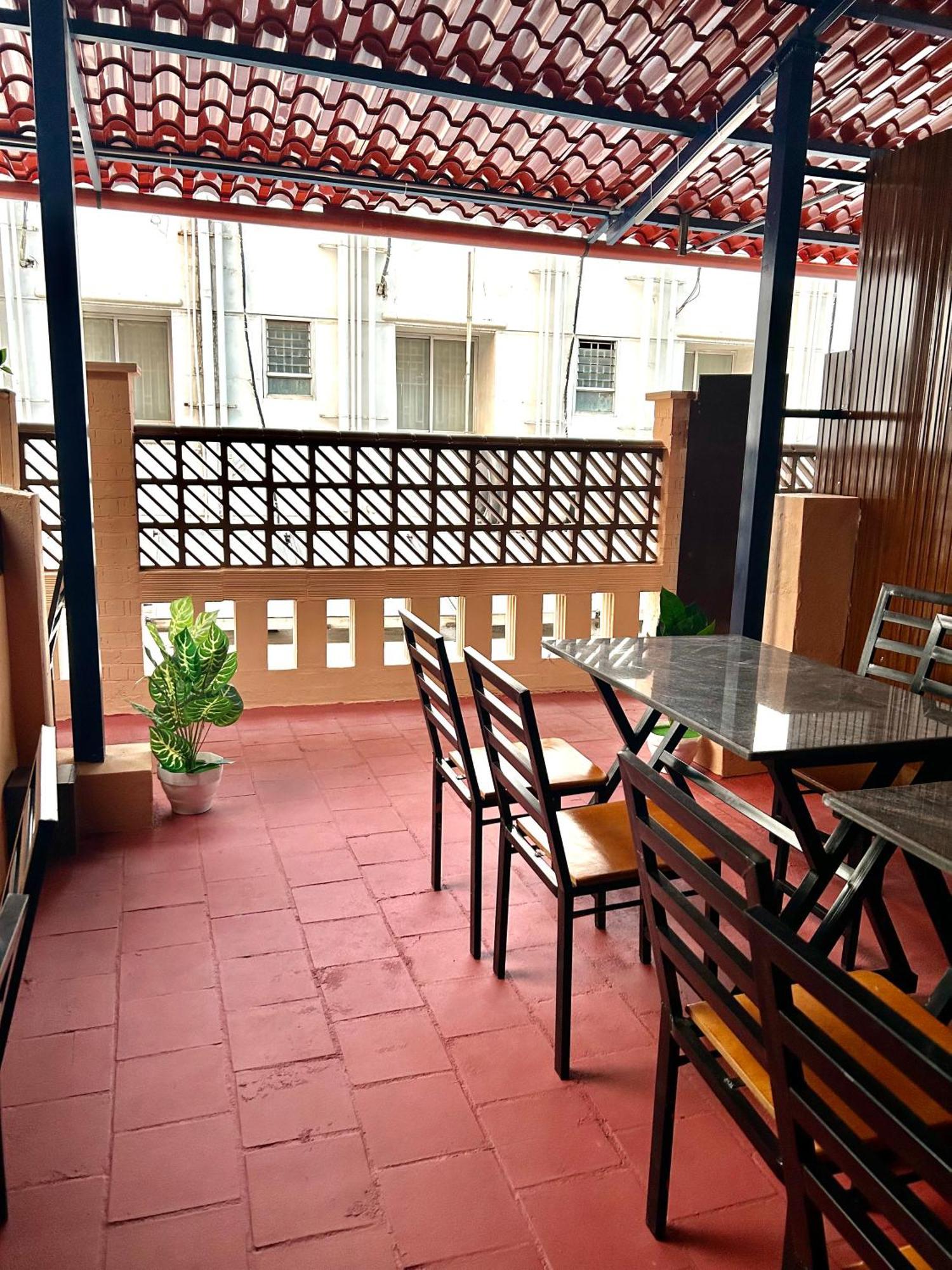 Hotel Jothi Coimbatore Exteriör bild